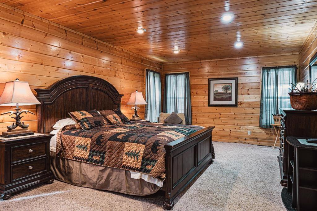 Bear'S Lair Villa Gatlinburg Exterior photo